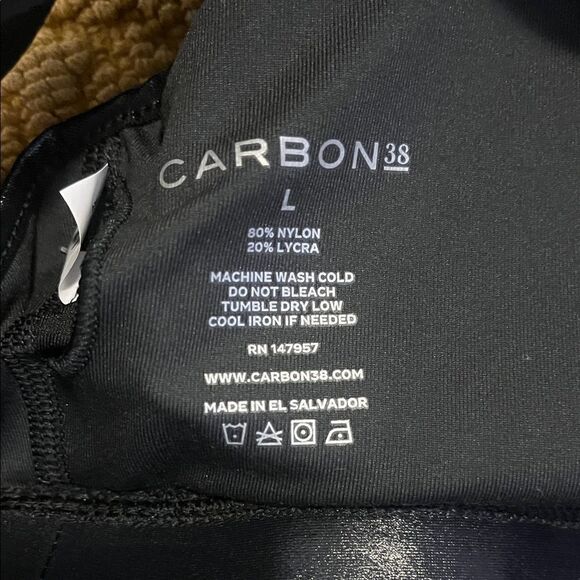 Carbon38 Shiny Black Sports Bra - Picture 5 of 7